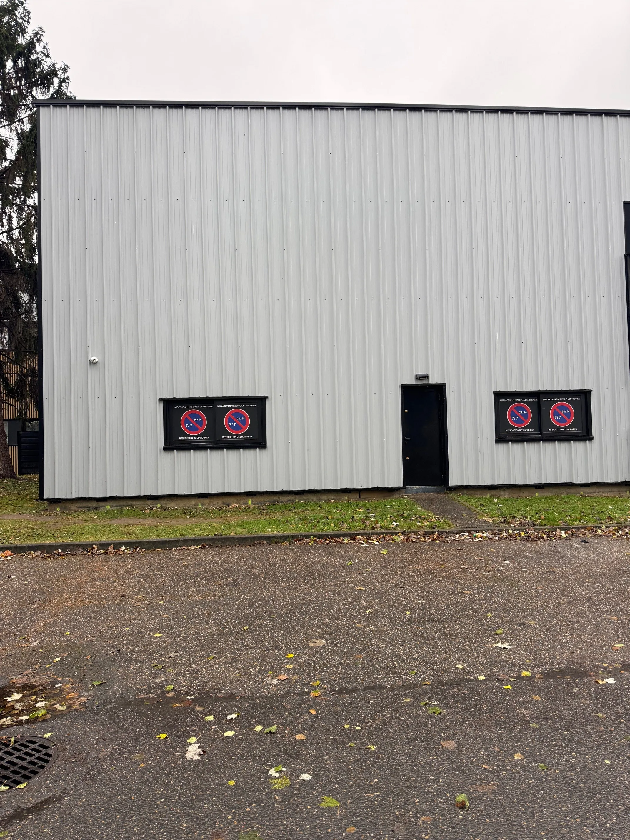 Façade Immeuble Bureaux et Activité Villeneuve-la-Garenne